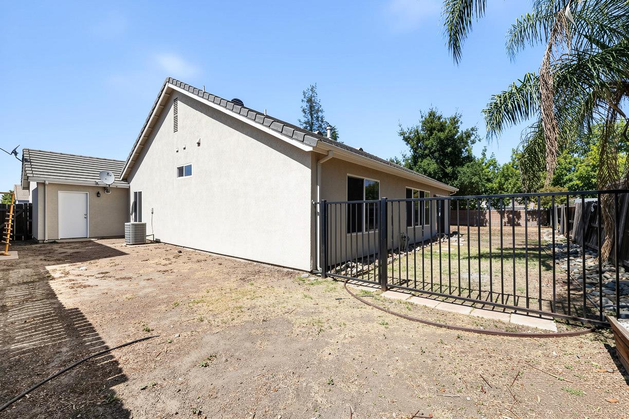 5456 Homewood Way, Riverbank, CA 95367