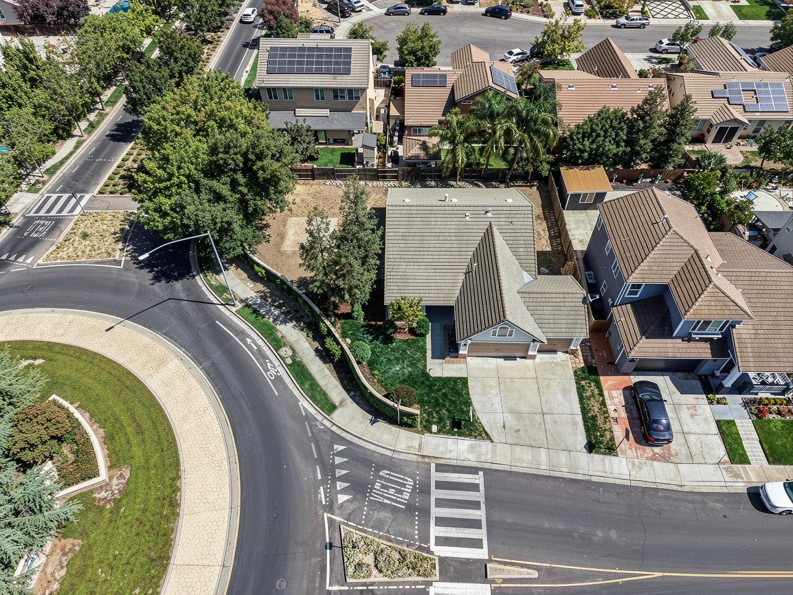 5456 Homewood Way, Riverbank, CA 95367