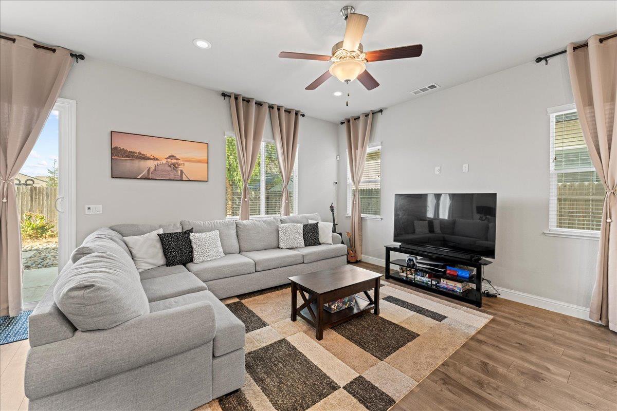 1409 Peach, Manteca, CA 95337