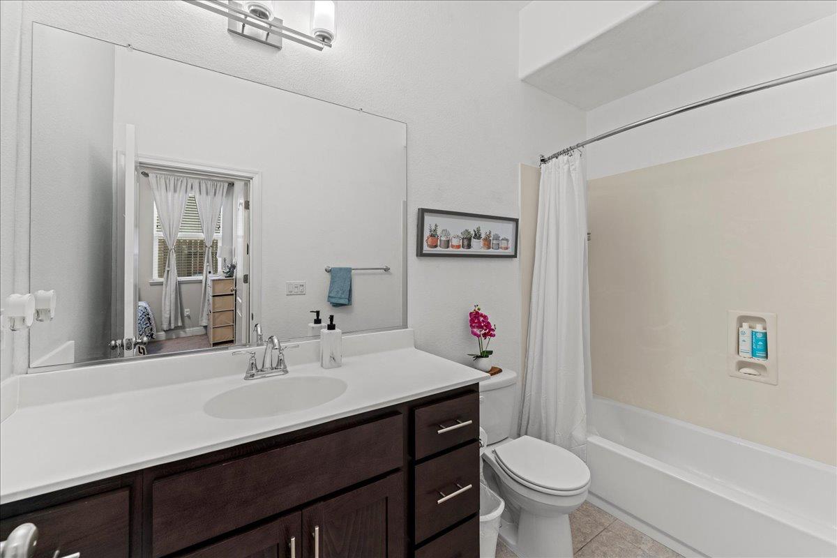 1409 Peach, Manteca, CA 95337