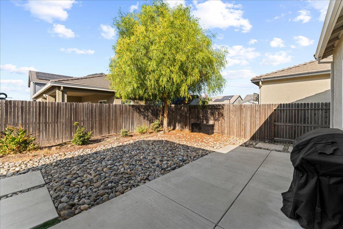 1409 Peach, Manteca, CA 95337