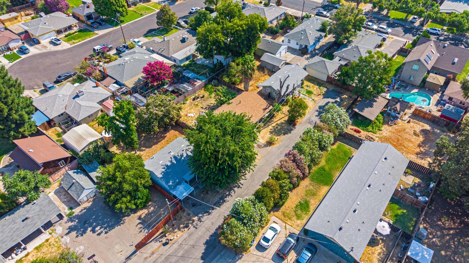 1121 El Vecino Ct, Modesto, CA 95350
