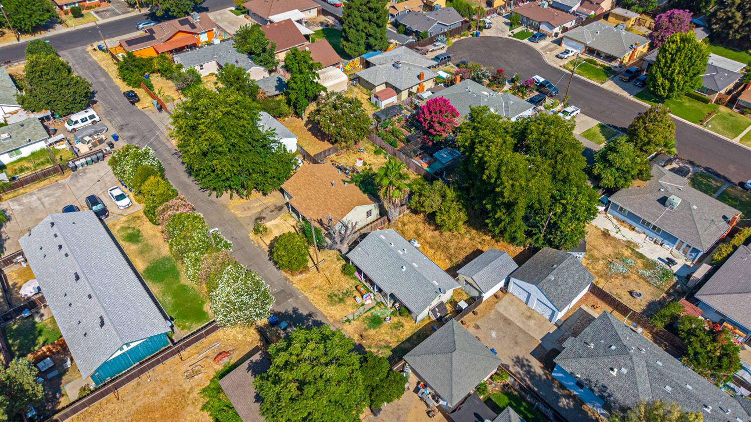 1121 El Vecino Ct, Modesto, CA 95350