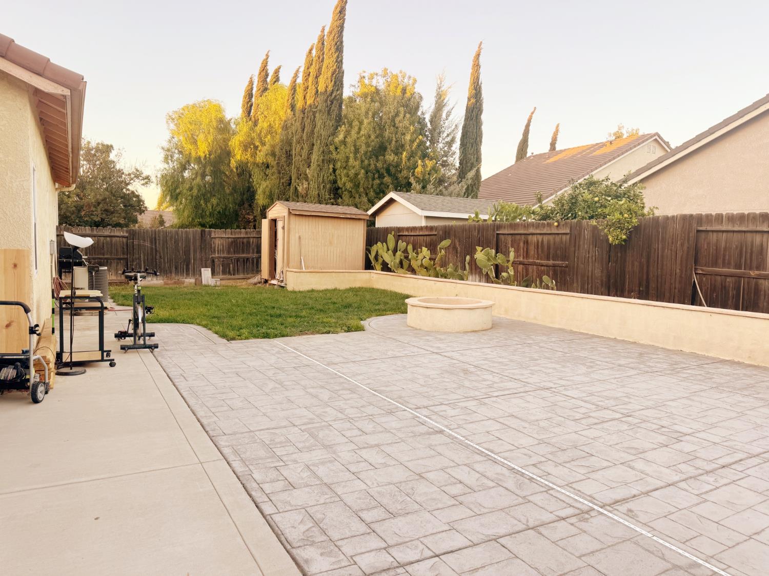 728 Chenin Blanc Ct, Los Banos, CA 93635