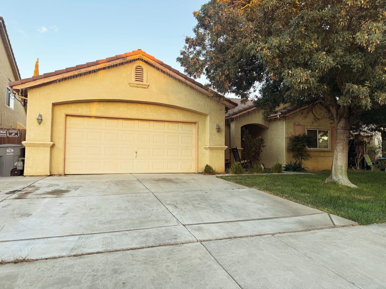 728 Chenin Blanc Ct, Los Banos, CA 93635