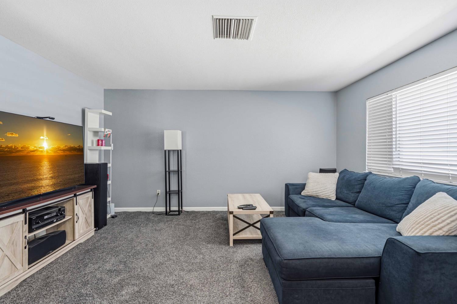 3720 Bridgeford Ln, Modesto, CA 95356