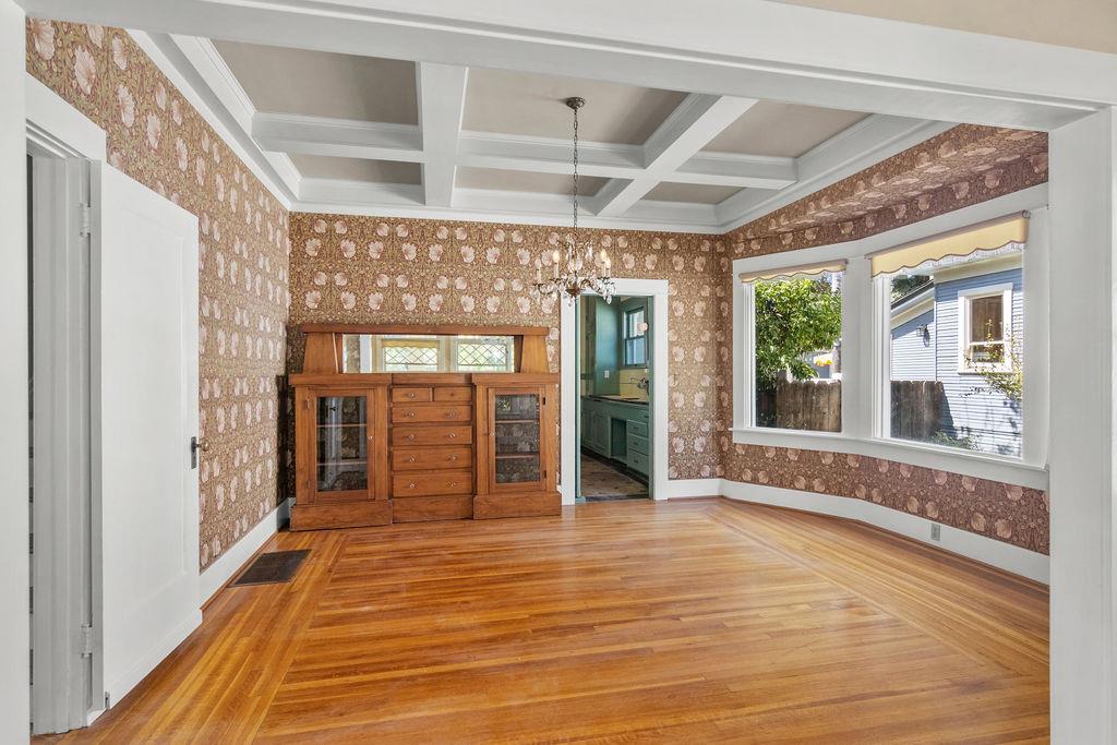119 Park Ave, Modesto, CA 95354