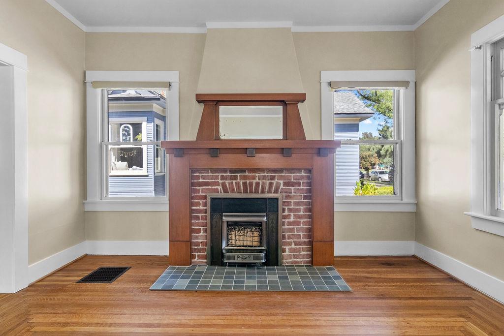 119 Park Ave, Modesto, CA 95354