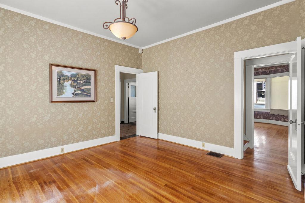 119 Park Ave, Modesto, CA 95354
