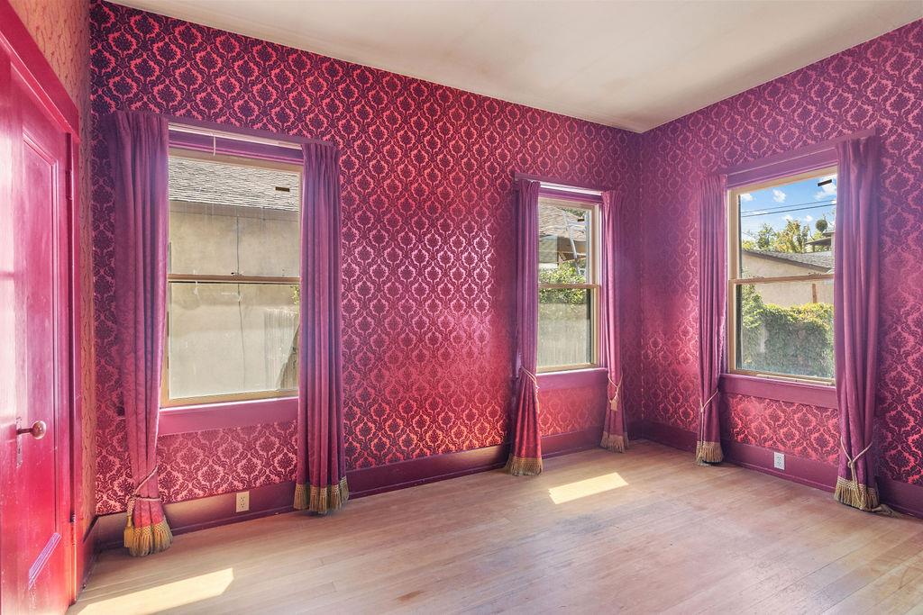 119 Park Ave, Modesto, CA 95354