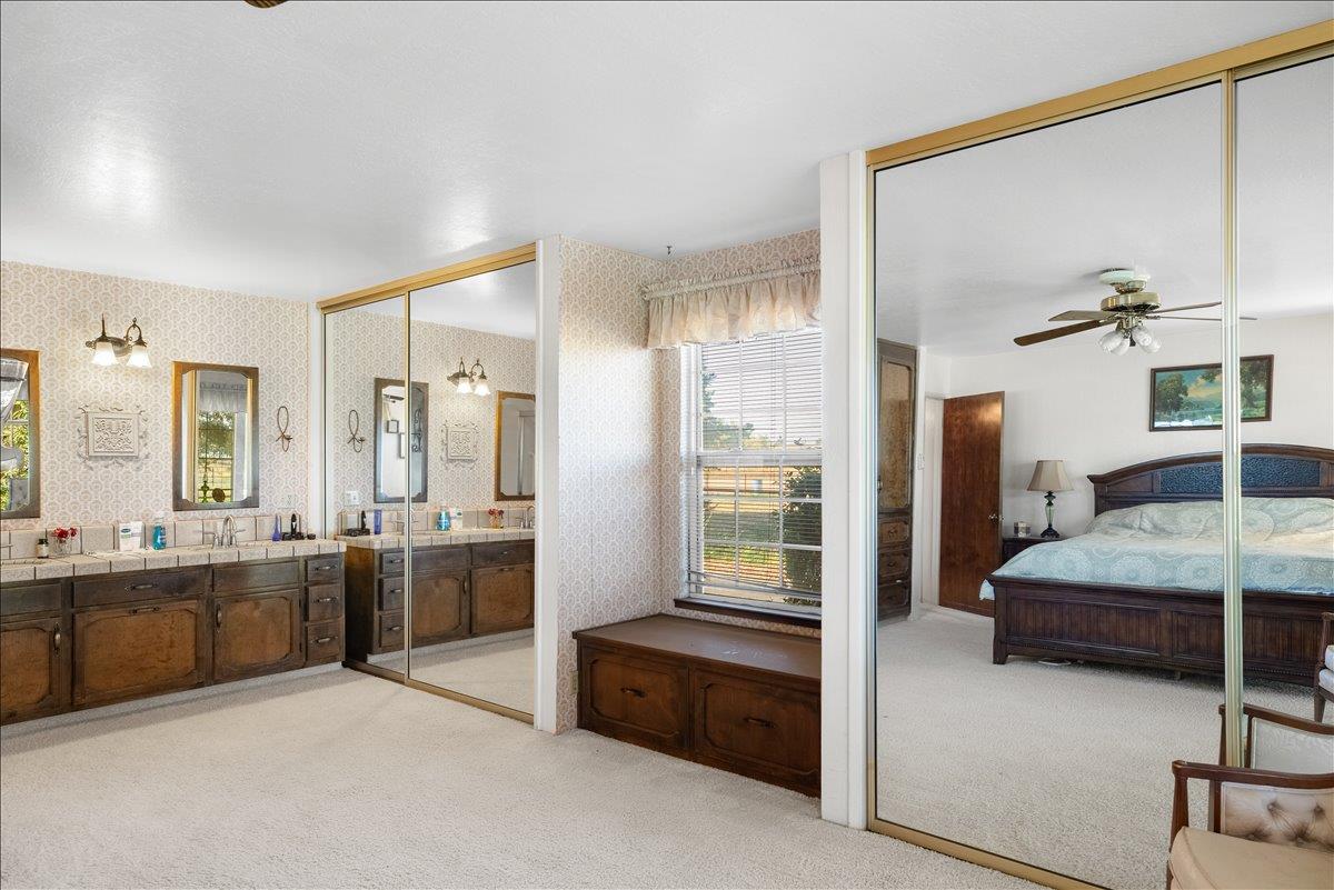 6837 Eleanor Rd, Oakdale, CA 95361