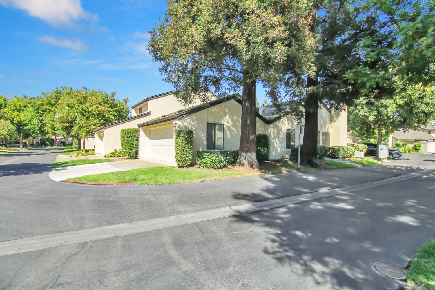 1123 Cedar Creek Dr #1, Modesto, CA 95355