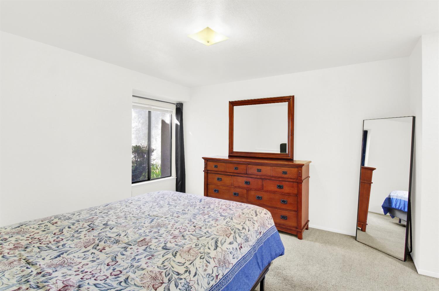 1123 Cedar Creek Dr #1, Modesto, CA 95355