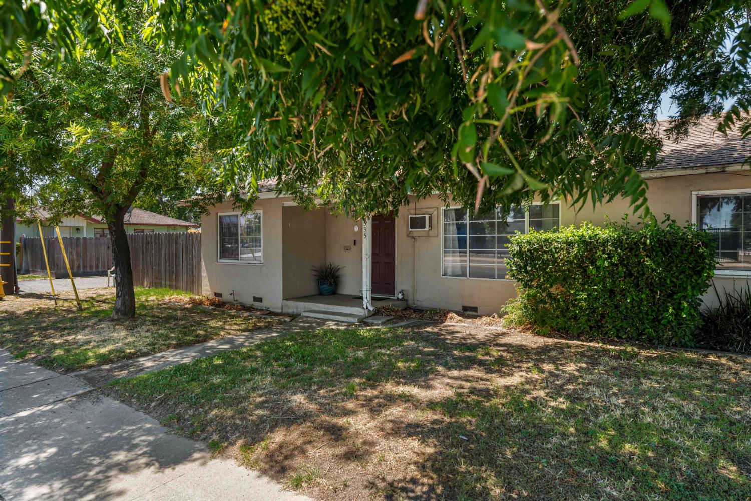 1335 Tully Rd, Modesto, CA 95350