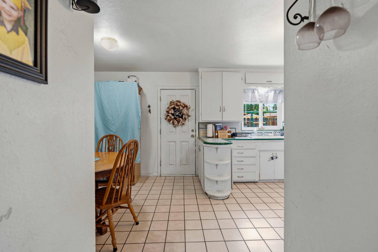 1335 Tully Rd, Modesto, CA 95350