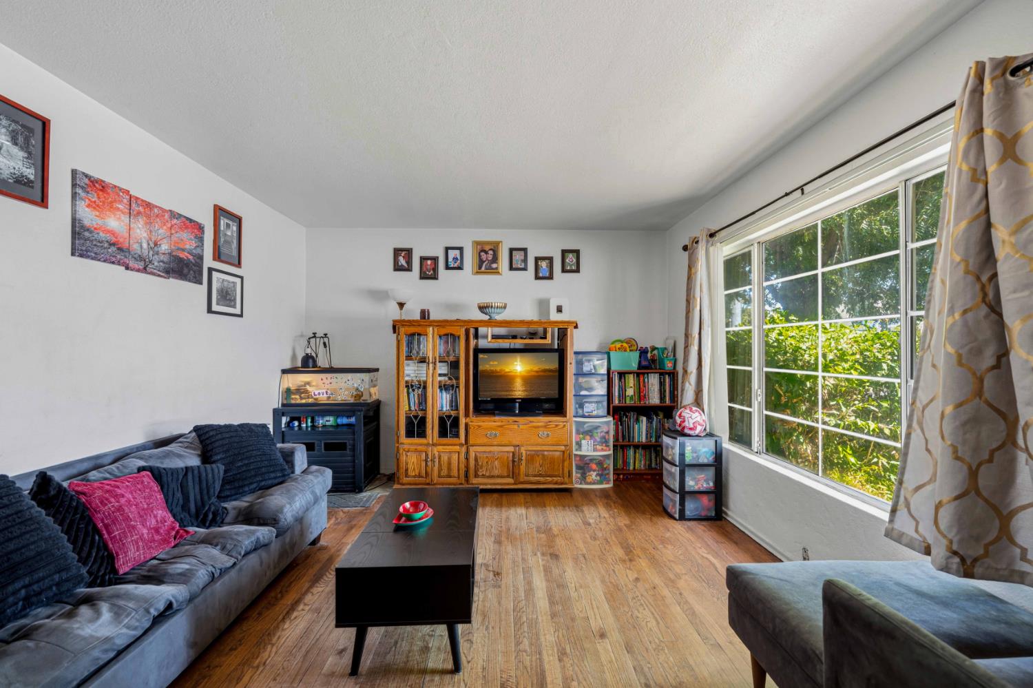1335 Tully Rd, Modesto, CA 95350