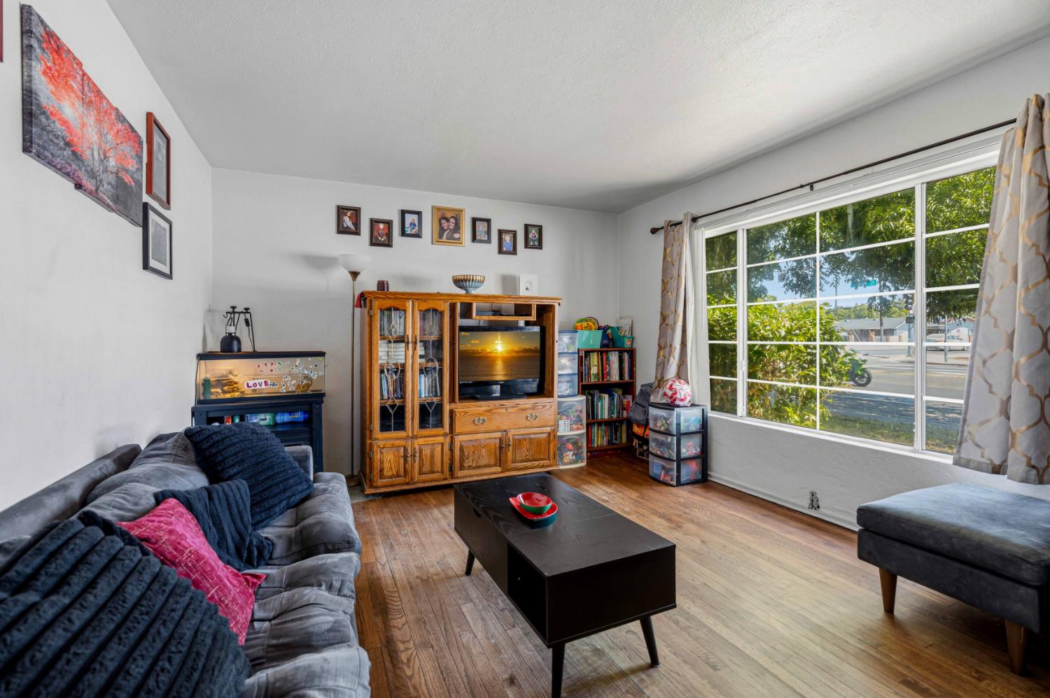 1335 Tully Rd, Modesto, CA 95350