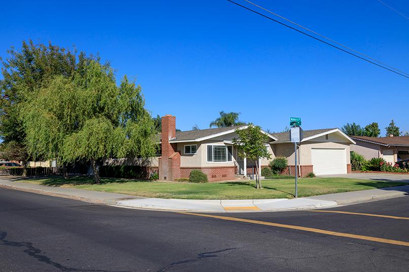 1937 Mulberry Way, Hughson, CA 95326