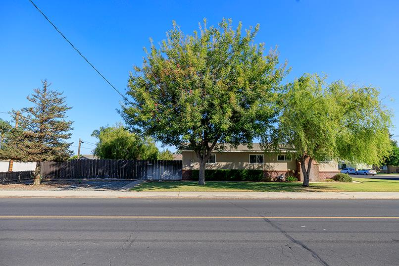 1937 Mulberry Way, Hughson, CA 95326