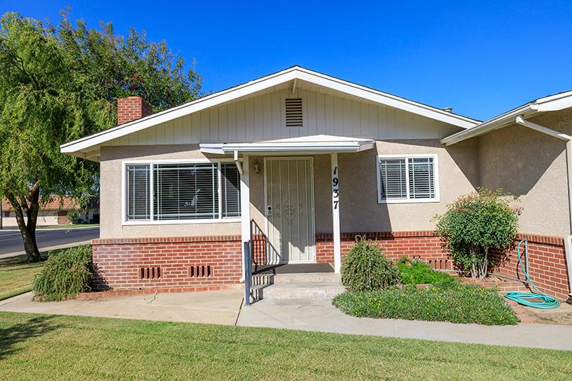 1937 Mulberry Way, Hughson, CA 95326