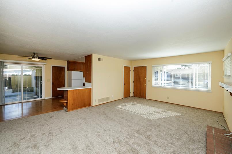 1937 Mulberry Way, Hughson, CA 95326
