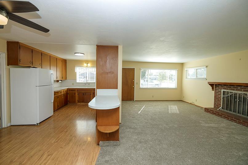 1937 Mulberry Way, Hughson, CA 95326