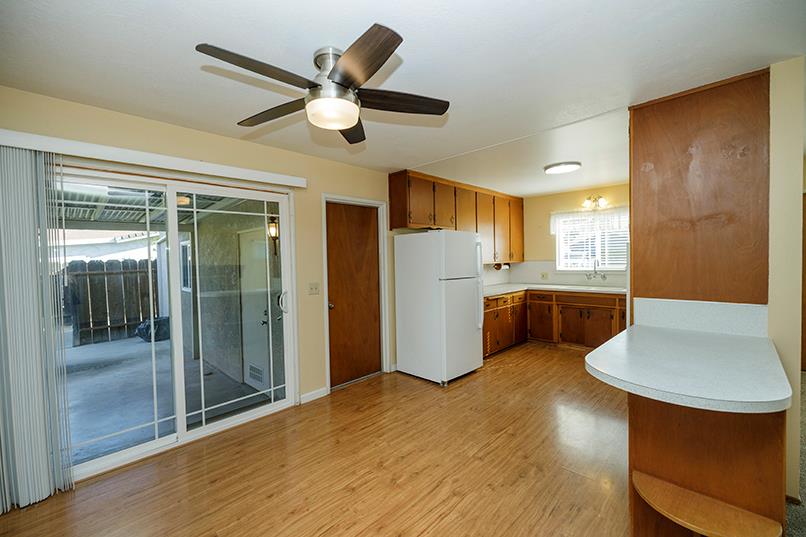 1937 Mulberry Way, Hughson, CA 95326