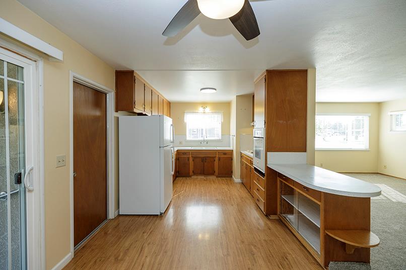 1937 Mulberry Way, Hughson, CA 95326