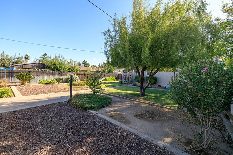 1937 Mulberry Way, Hughson, CA 95326