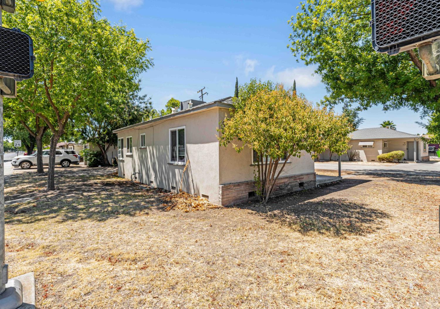 1502 W Orangeburg Ave, Modesto, CA 95350
