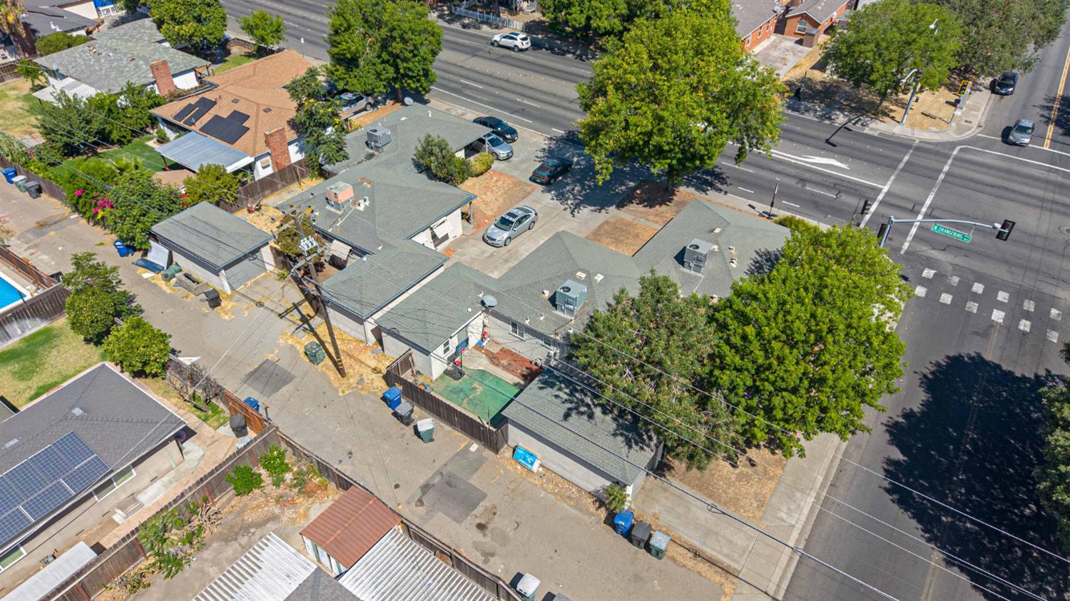 1502 W Orangeburg Ave, Modesto, CA 95350