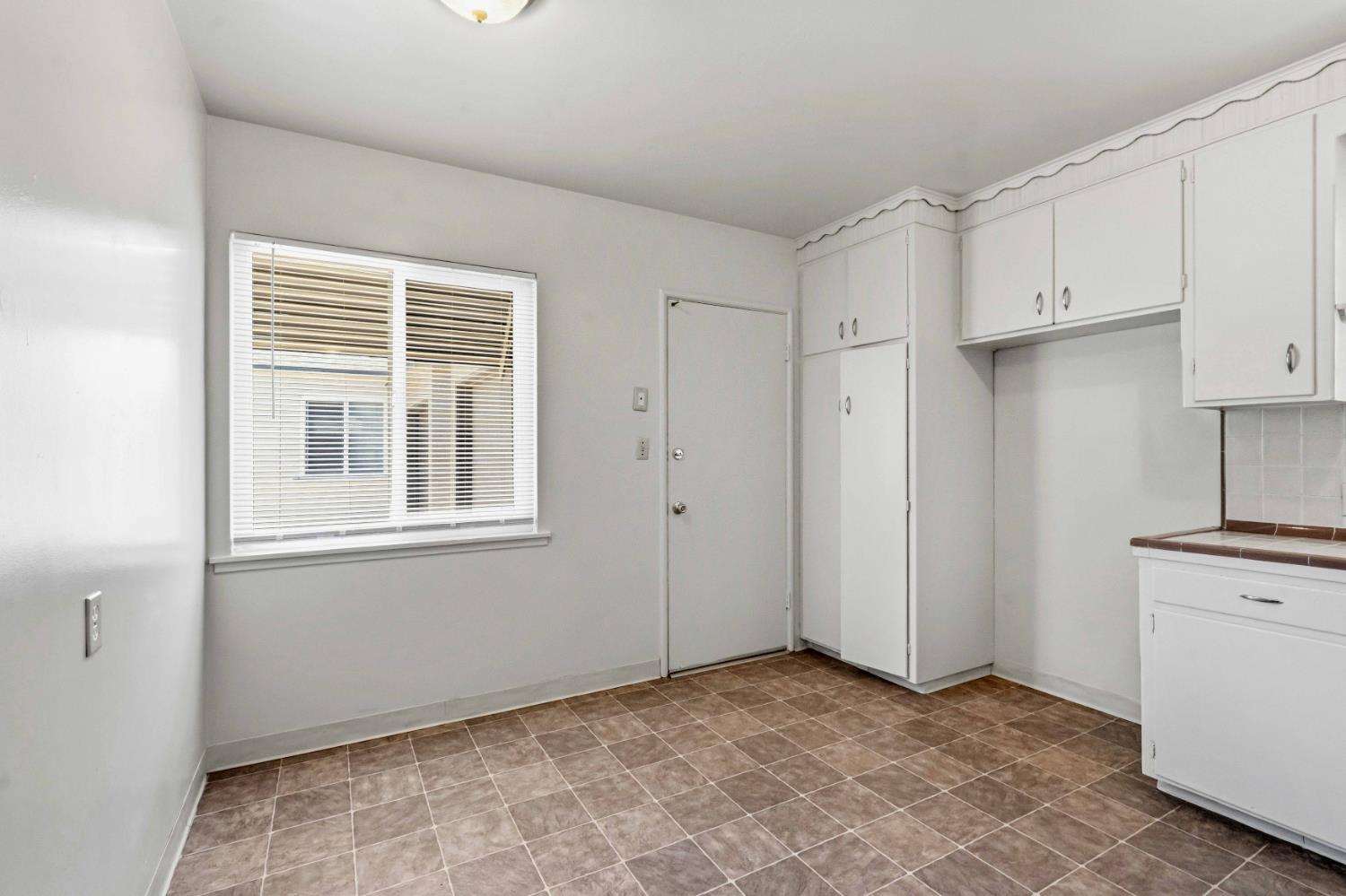 1506 W Orangeburg Ave, Modesto, CA 95350