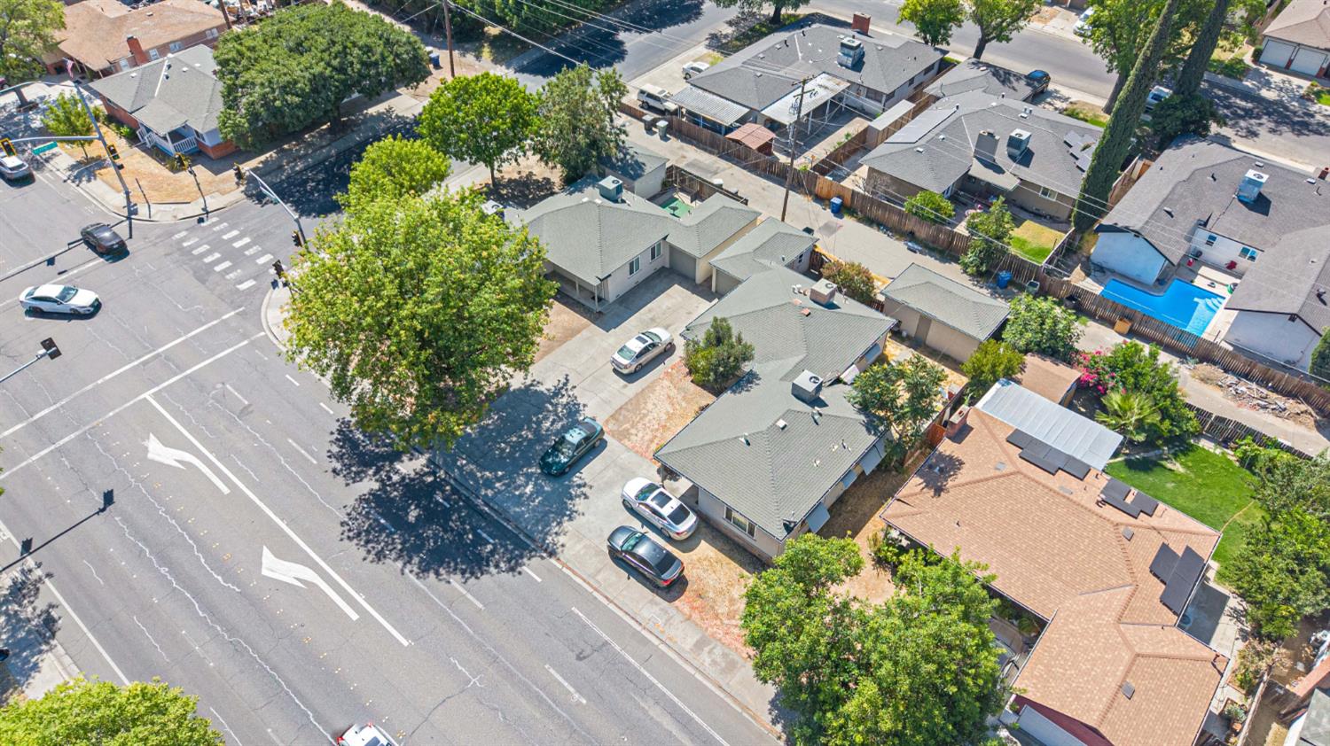 1506 W Orangeburg Ave, Modesto, CA 95350