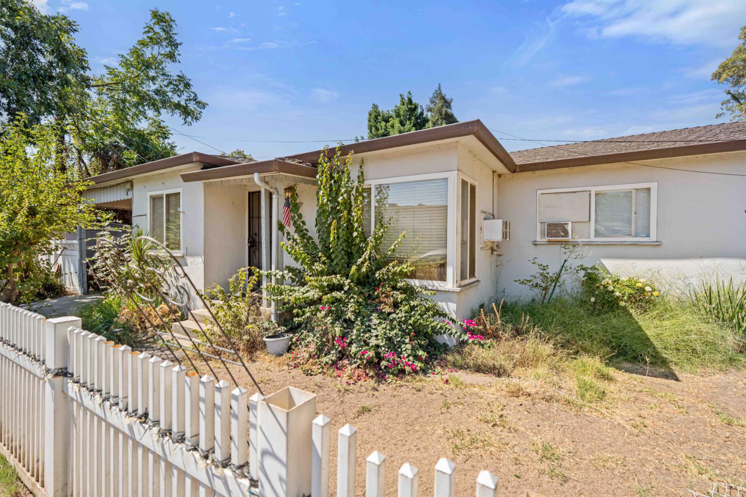 961 El Terino Ave, Modesto, CA 95350