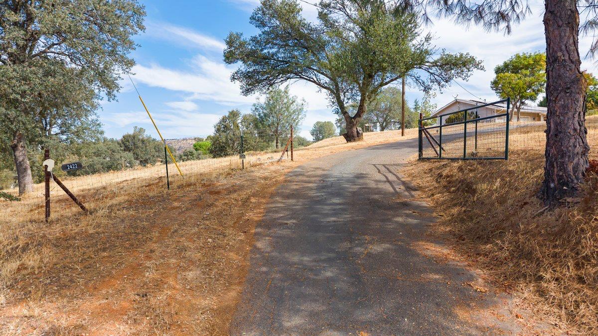 2422 Cheyenne Rd, Copperopolis, CA 95228