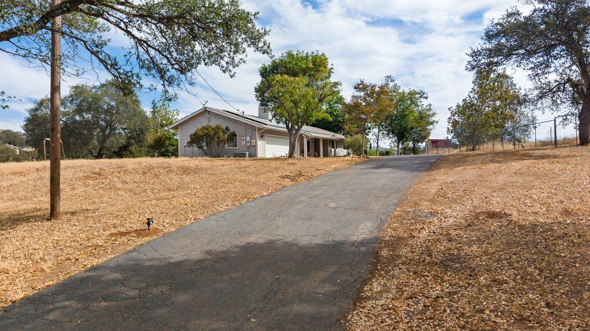 2422 Cheyenne Rd, Copperopolis, CA 95228