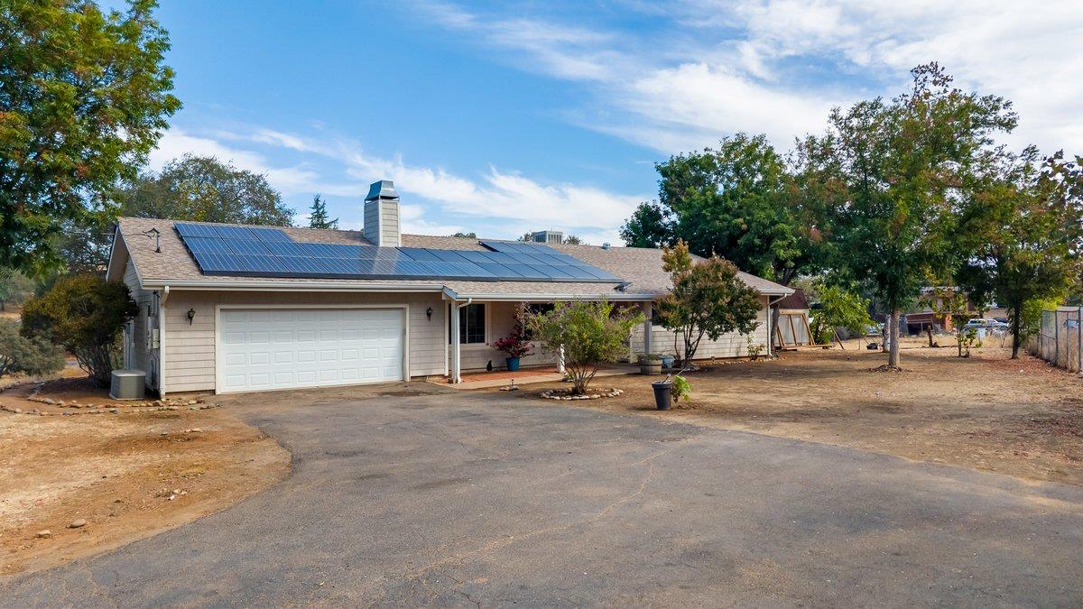 2422 Cheyenne Rd, Copperopolis, CA 95228