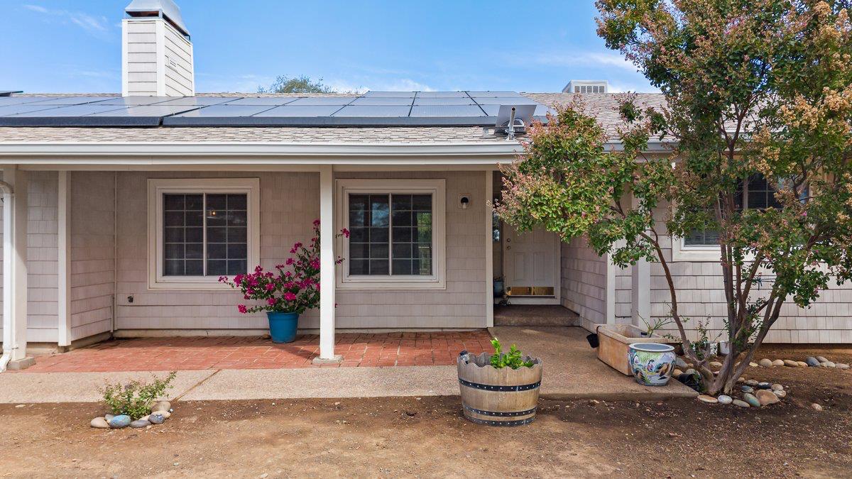 2422 Cheyenne Rd, Copperopolis, CA 95228