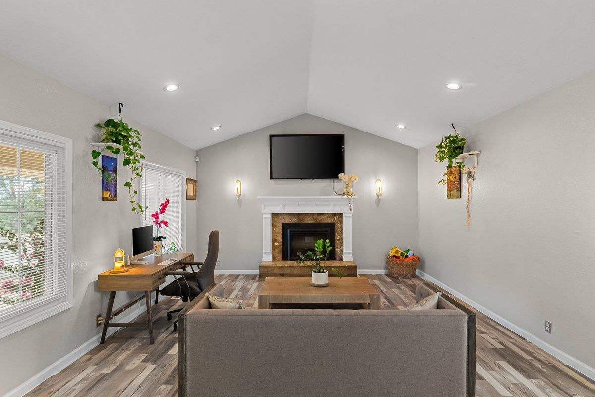 2422 Cheyenne Rd, Copperopolis, CA 95228