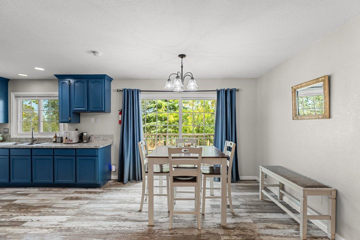 2422 Cheyenne Rd, Copperopolis, CA 95228