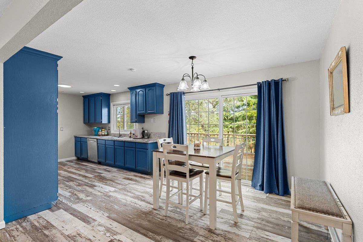 2422 Cheyenne Rd, Copperopolis, CA 95228