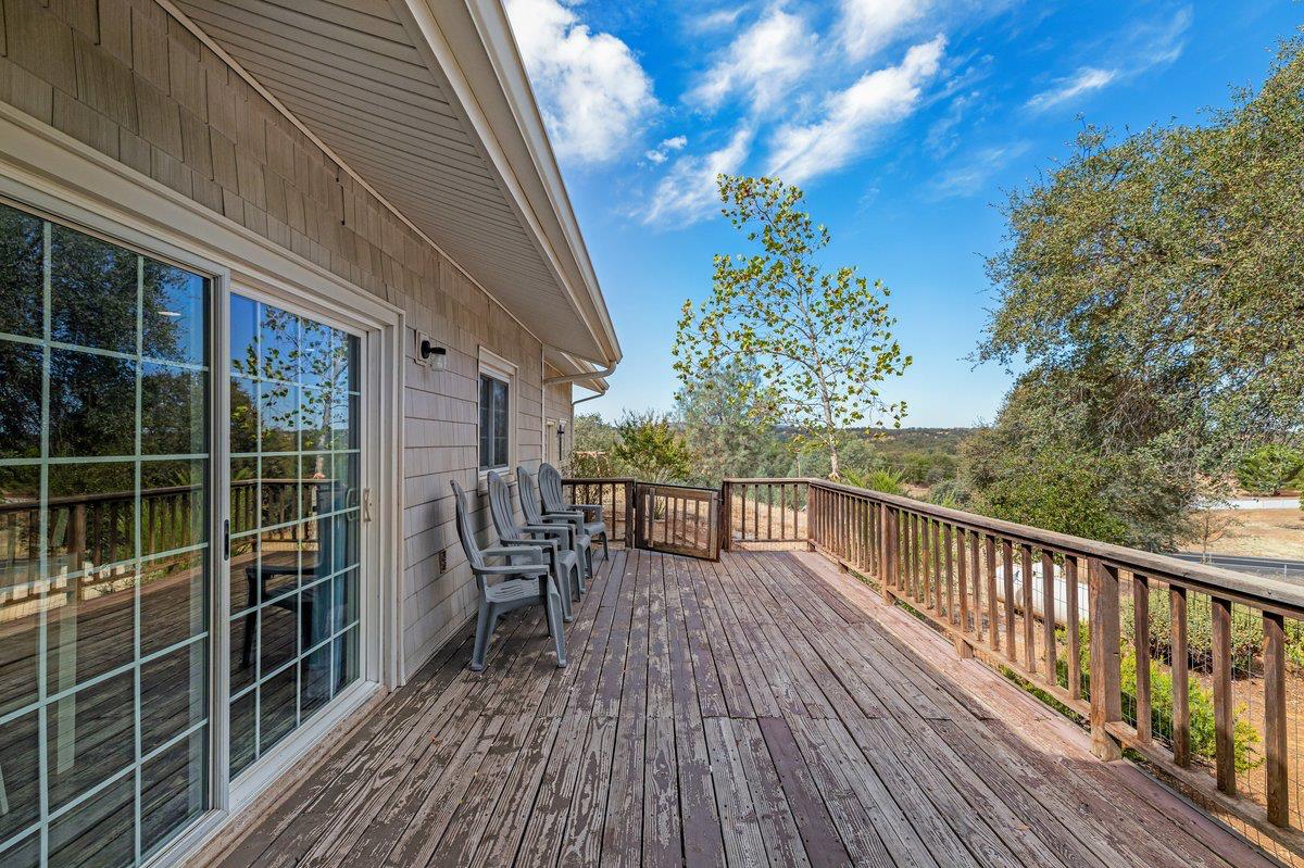 2422 Cheyenne Rd, Copperopolis, CA 95228
