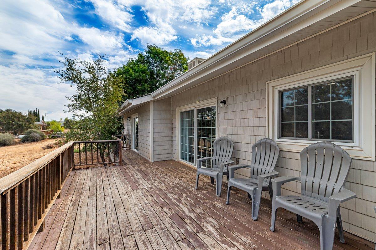 2422 Cheyenne Rd, Copperopolis, CA 95228