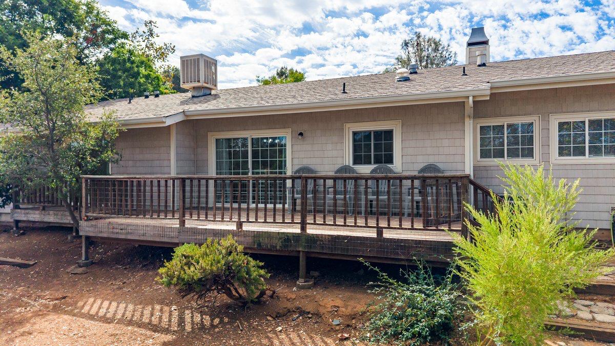 2422 Cheyenne Rd, Copperopolis, CA 95228