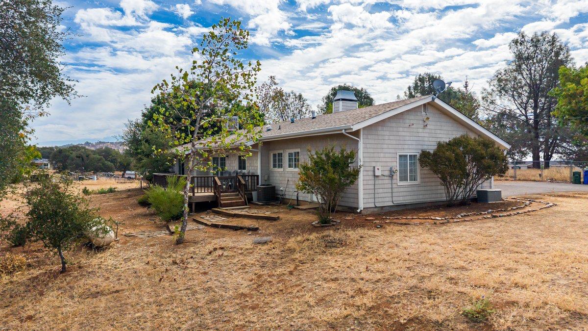 2422 Cheyenne Rd, Copperopolis, CA 95228