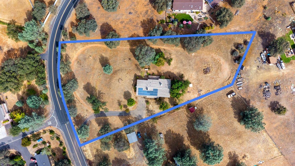 2422 Cheyenne Rd, Copperopolis, CA 95228