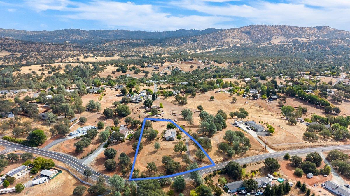 2422 Cheyenne Rd, Copperopolis, CA 95228