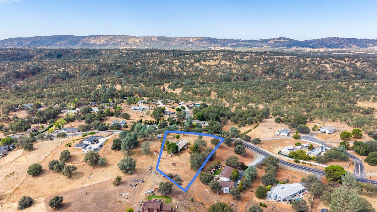 2422 Cheyenne Rd, Copperopolis, CA 95228