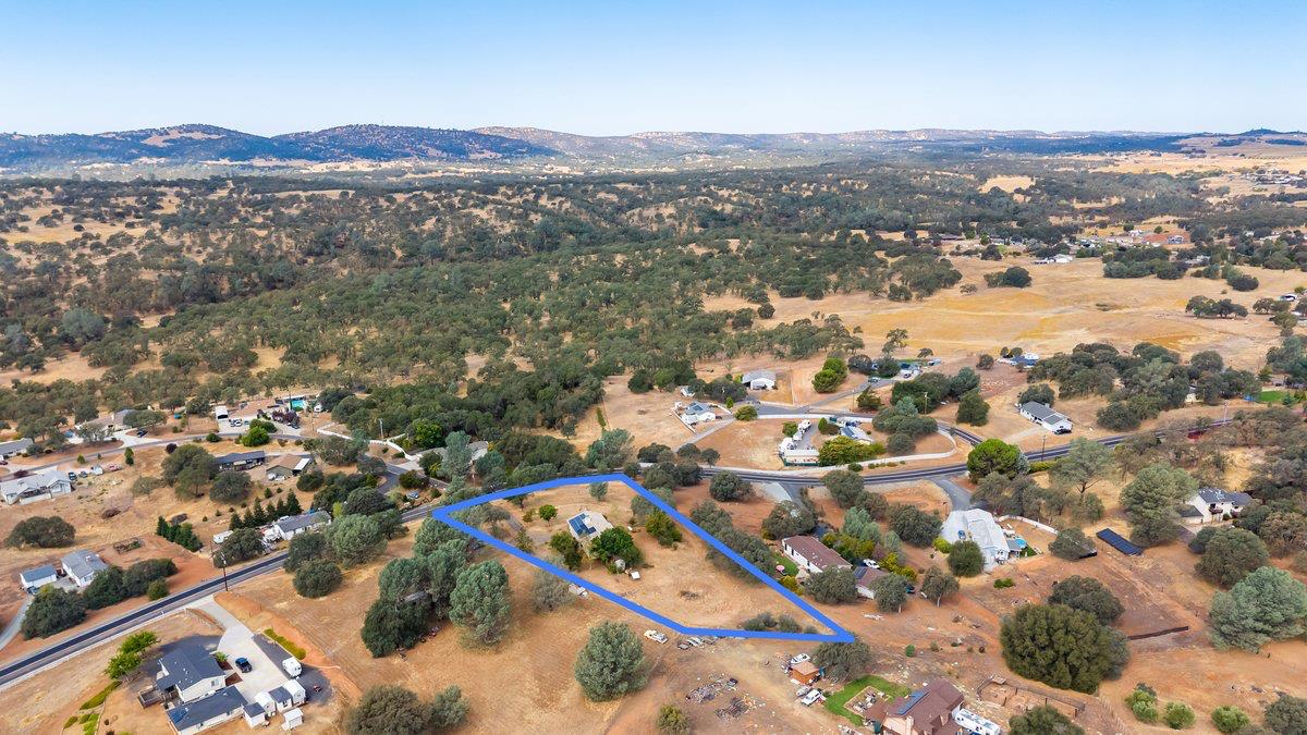 2422 Cheyenne Rd, Copperopolis, CA 95228