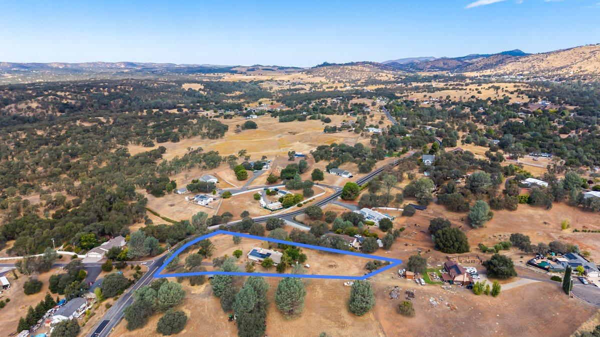 2422 Cheyenne Rd, Copperopolis, CA 95228